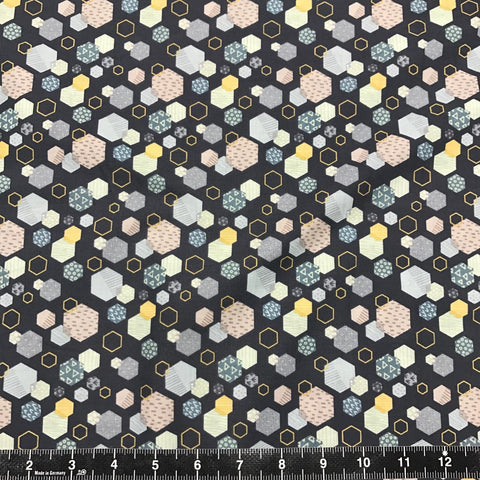 0.9m Bolt End  Riley Blake: Fossil Rim - Fossil Hexagon Navy